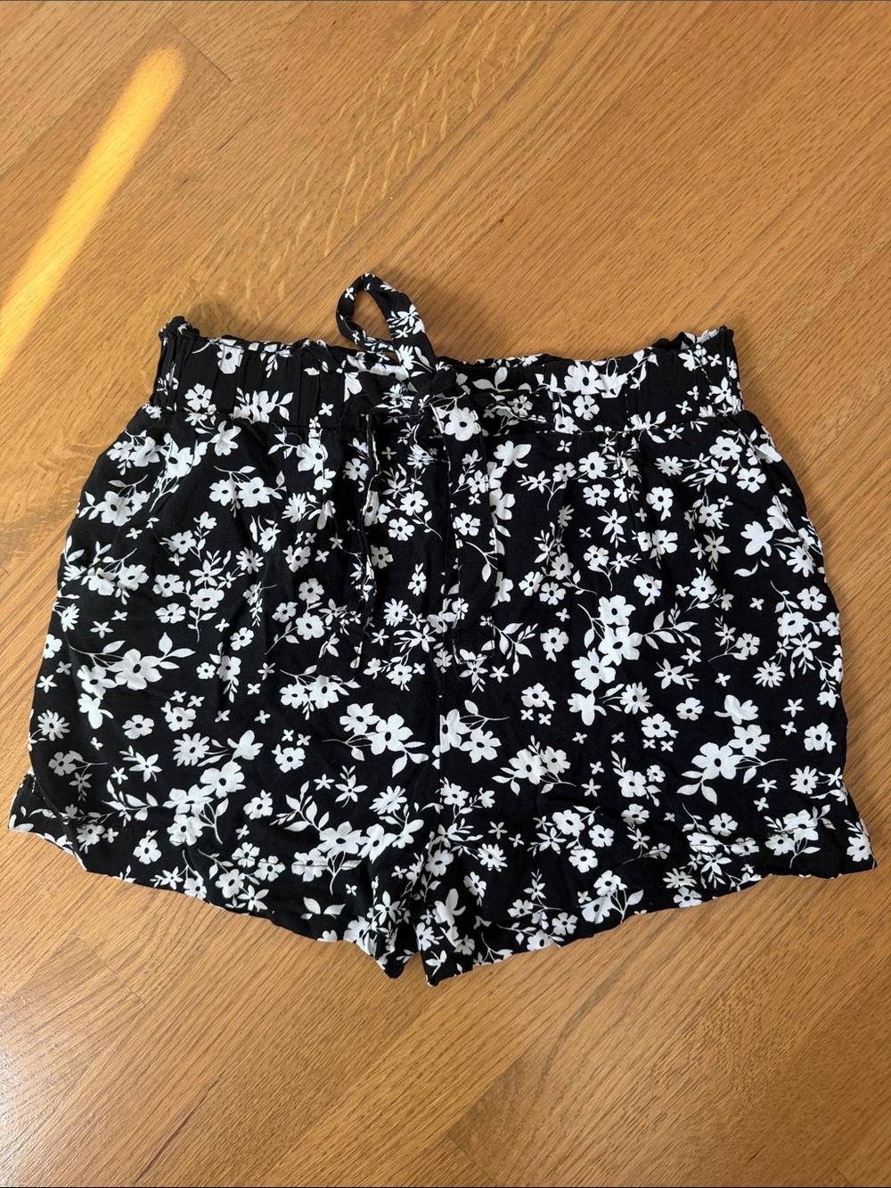 Black & White Floral Drawstring Women’s Shorts